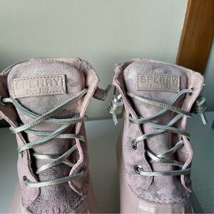 Sperry Pink Camo Duck Boots with Silver Laces Size 6.5